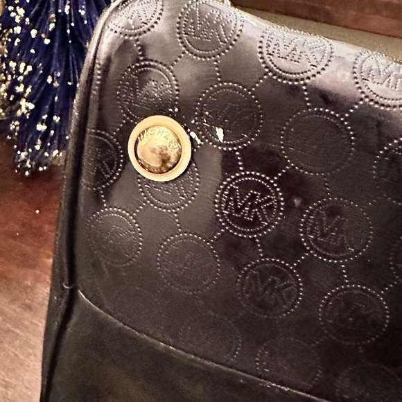 Brown Patent MK Handbag - Picture 6 of 6